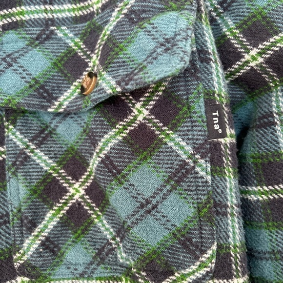 Aritzia TNA Prospect shirt jacket - Picture 4 of 6